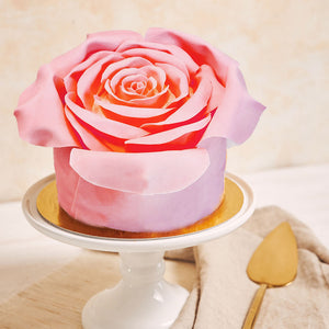 Signature Rose Cake