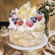 Load image into Gallery viewer, White Chocolate Strawberry Shortcake
